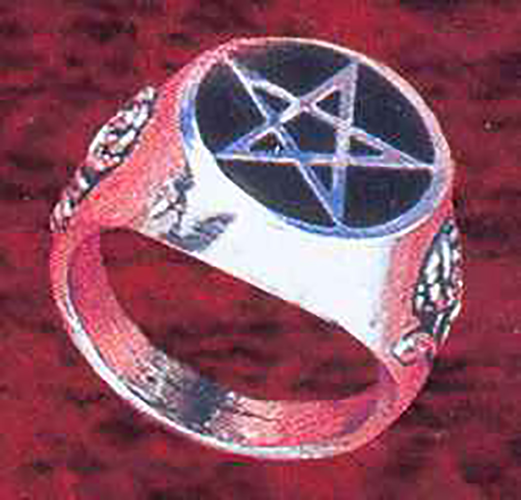 Roseus Pentagram - Ring