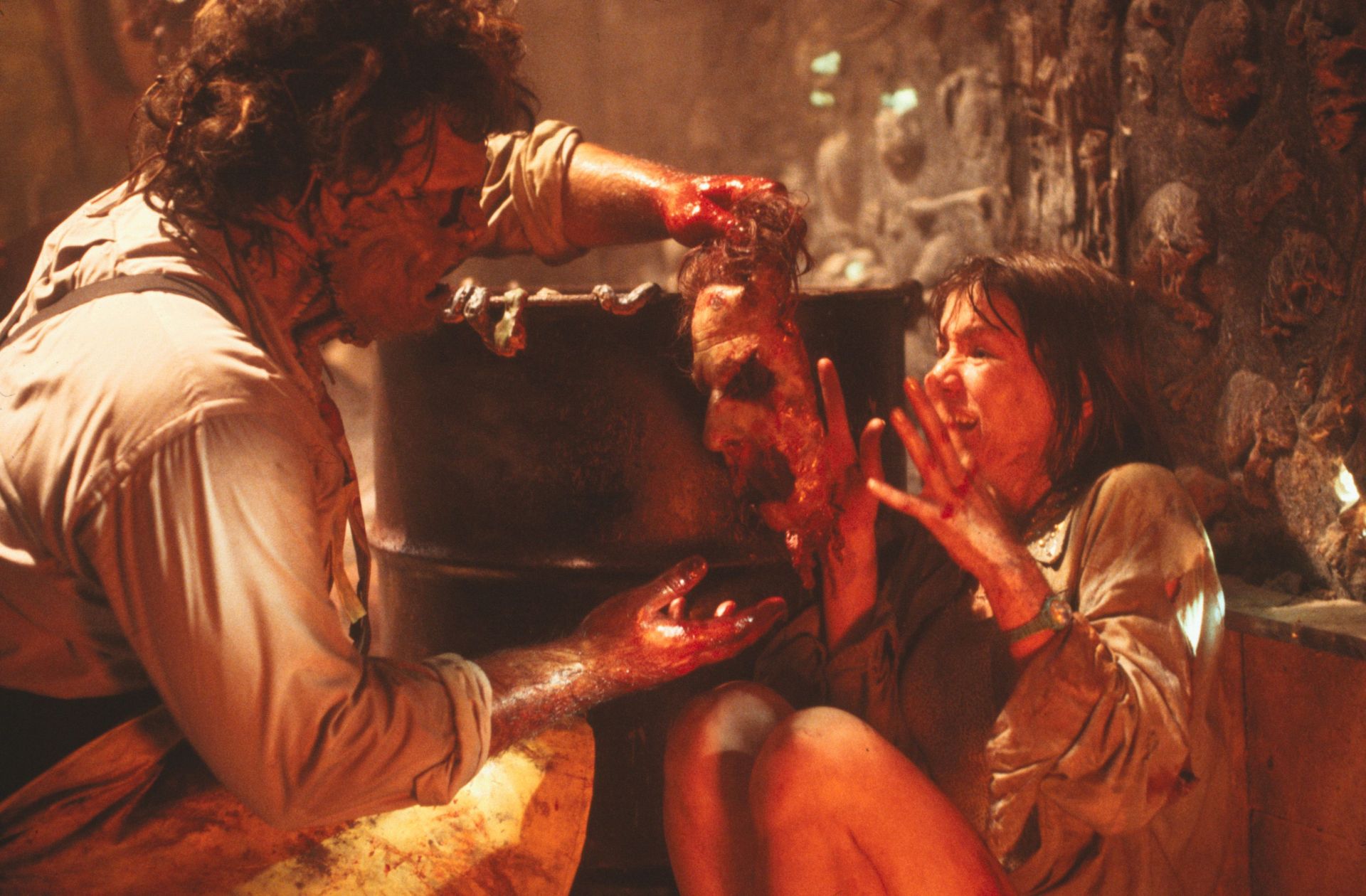 TEXAS CHAINSAW MASSACRE 2 (Blu-Ray) - Uncut